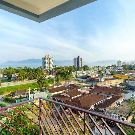 Apartamento Em Карагуататуба Екстериор снимка